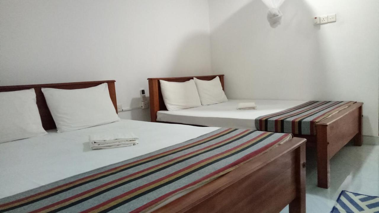 Umaya Holiday Home アヌラーダプラ エクステリア 写真